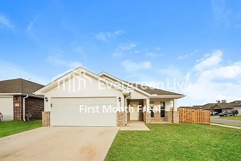 5900 Hoover St — Photo 1