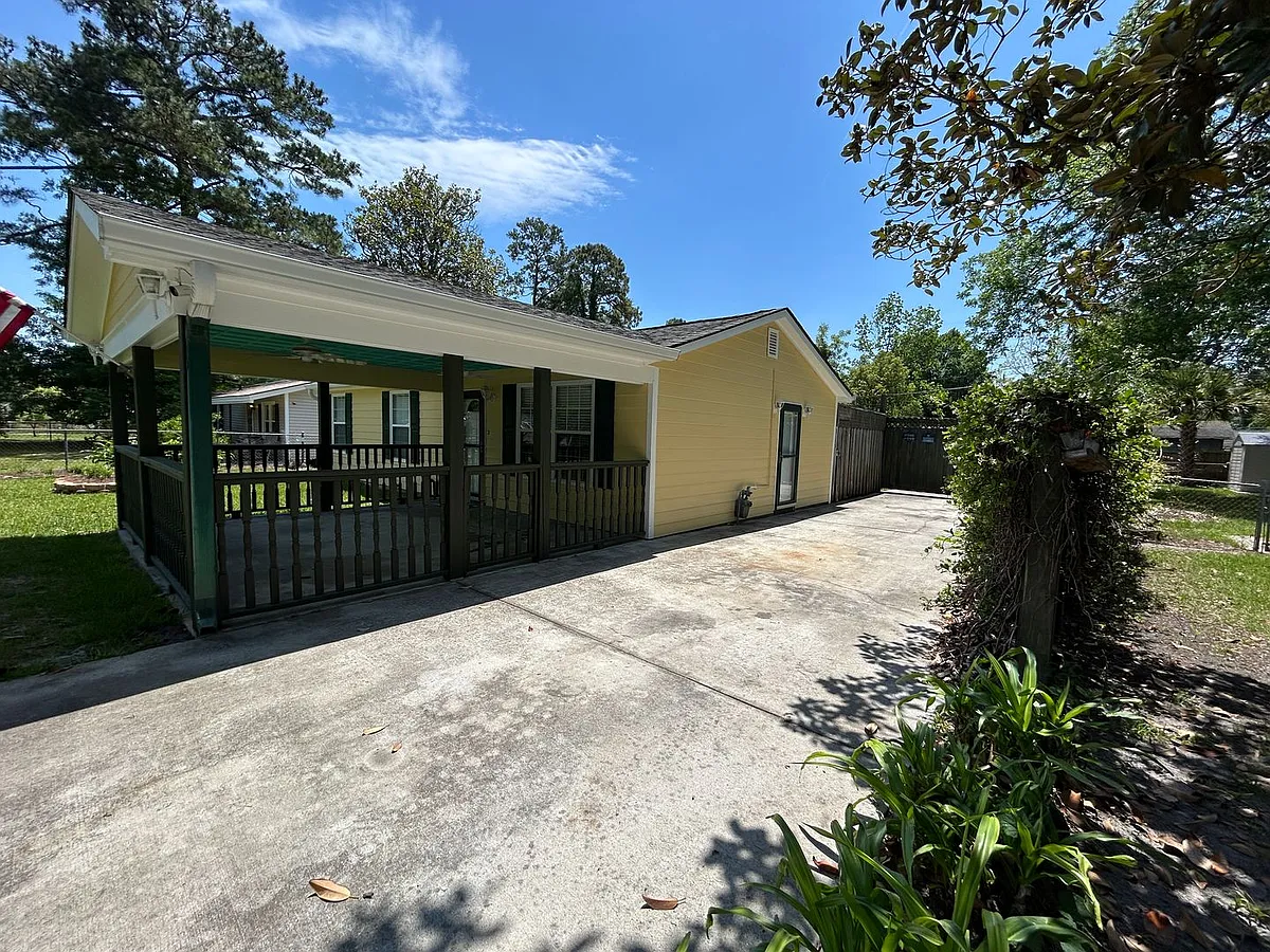 Building Photo - 111 Gilliam Ave