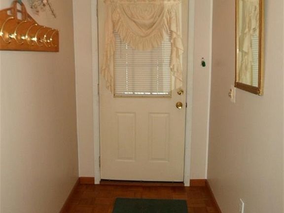 2nd image of 49784 Salisbury Dr