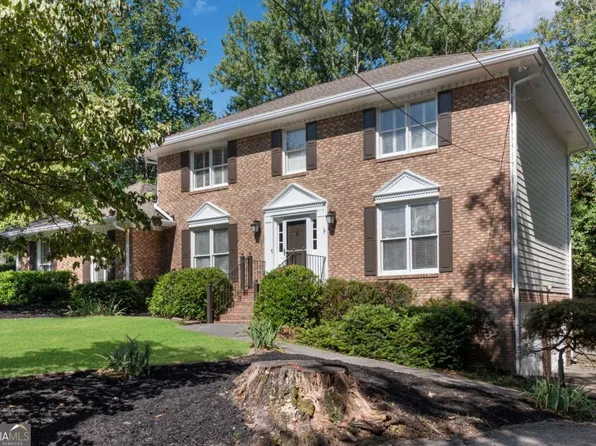 4036 Grove Hill Ct, Peachtree Corners, GA 30092