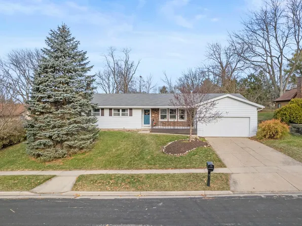 5410 Heather Rd, Middleton, WI 53562