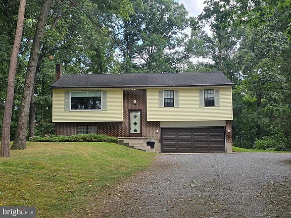 3rd image of 410 Butter Rd