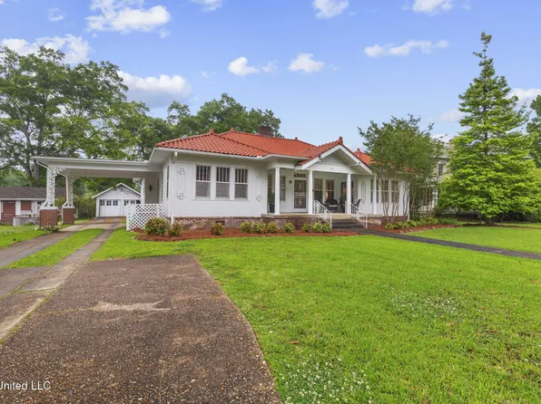 369 E Peace St, Canton, MS 39046