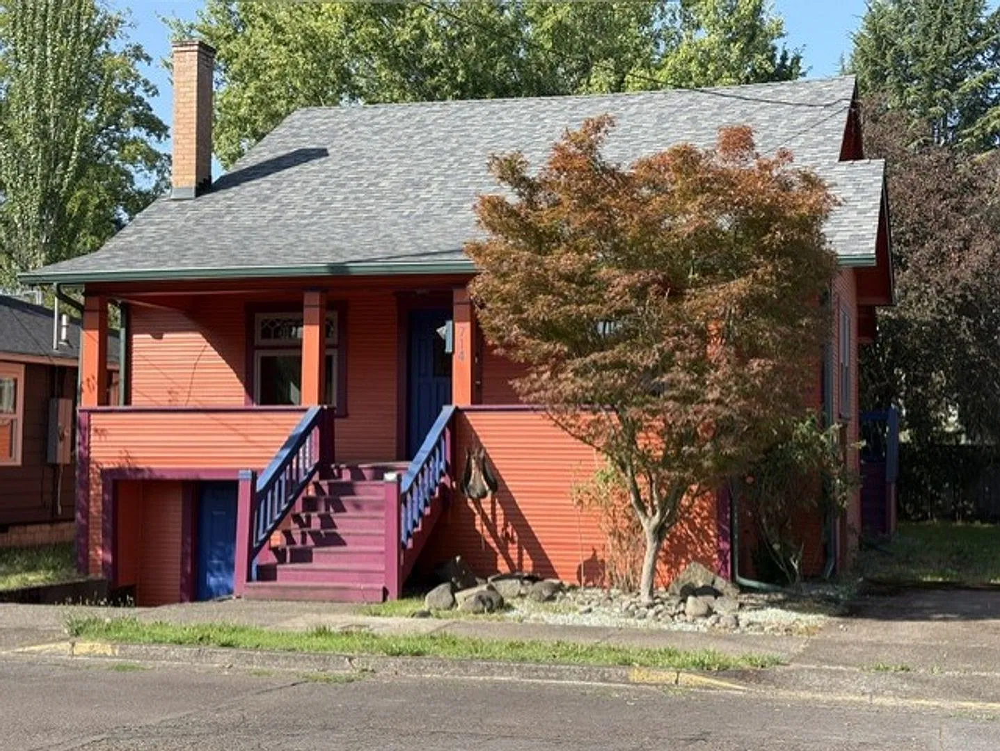 3Bd/2Ba Two-Story Historic Home — Photo 2