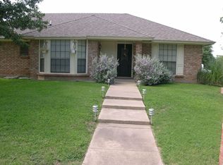 7500 Belcross Ln, Fort Worth, TX 76133