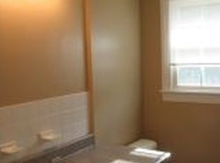 1 Aspen Cir, Londonderry, NH 03053