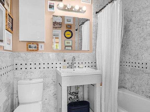 5th image of 210 W 15th St APT 2