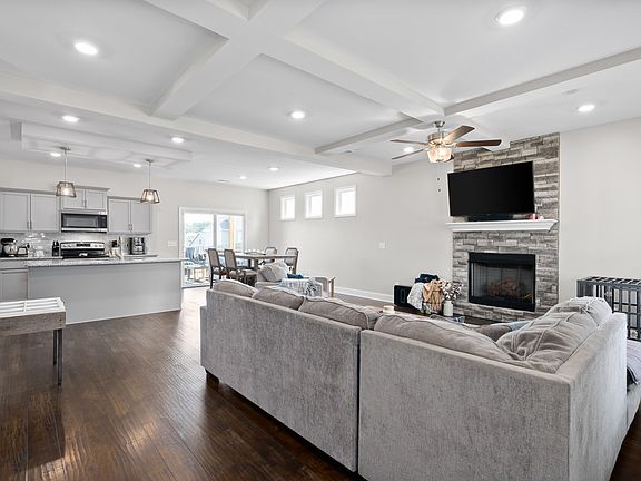 3rd image of 1157 Eagles Nest Ln