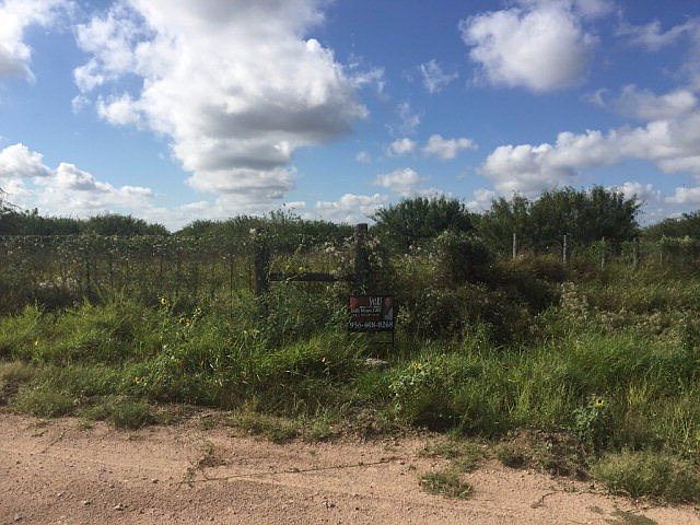 2nd image of Cantu Rd