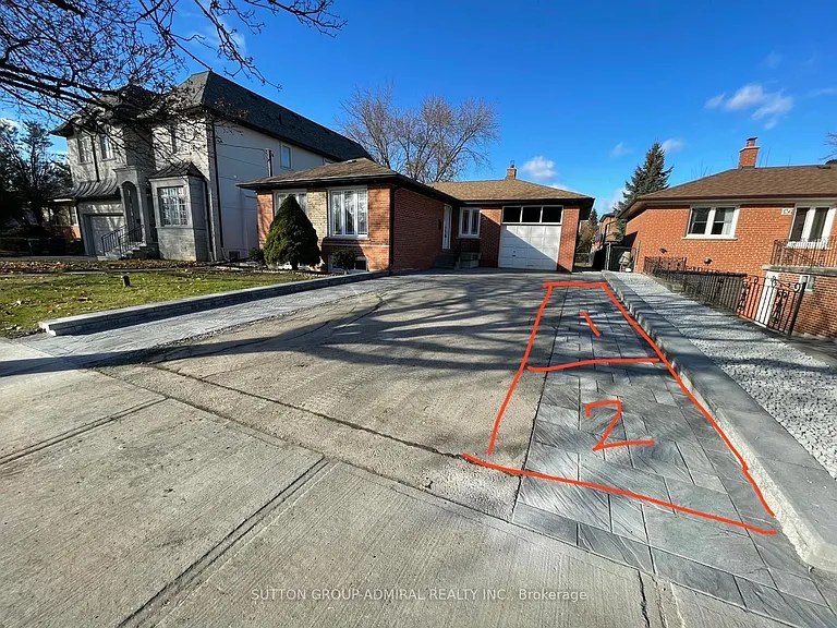 138 Goulding Ave #BASEMENT — Photo 3