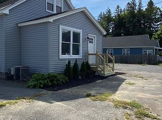 2957 Hamburg St, Schenectady, NY 12303