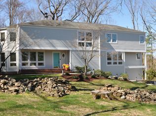 15 Stonewyck Dr, Chatham, NJ 07928