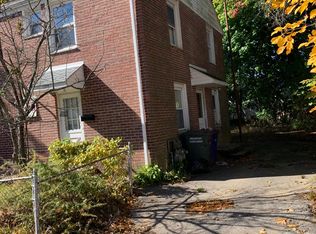 179 Dupont Pl, Bridgeport, CT 06610