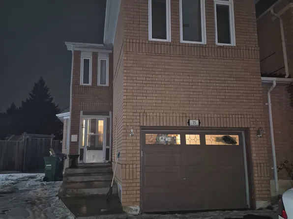35 Alaskan Summit Ct, Brampton, ON L6R 1P1