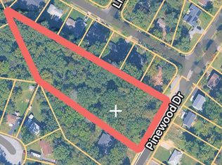 Pinewood Dr, Waldorf, MD 20601