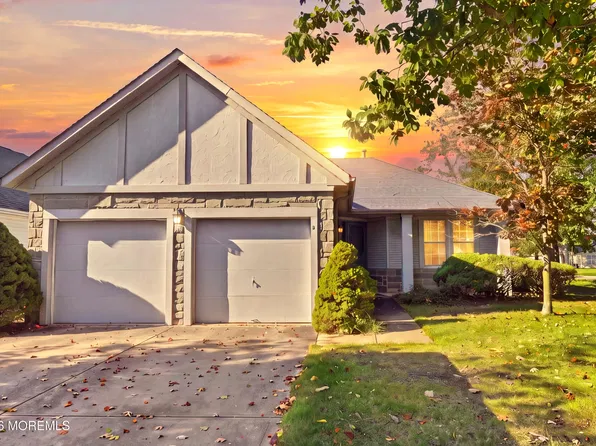 2 Pomeroy Court, Jackson, NJ 08527