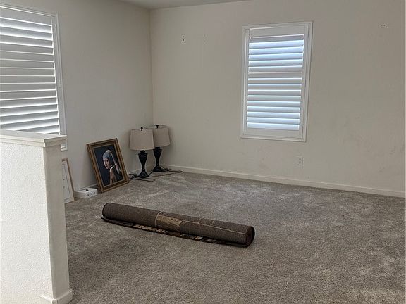 5th image of 467 N Pinewood Ave