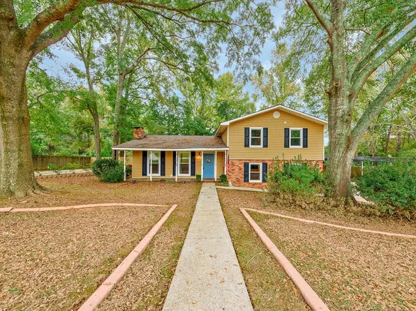 3201 Candlewood Dr, Dothan, AL 36305