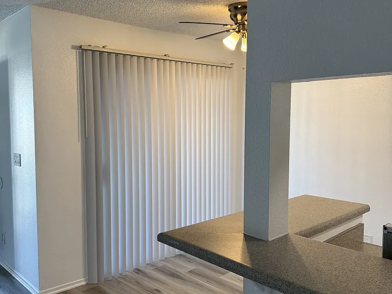Oasis Apartments — Photo 11