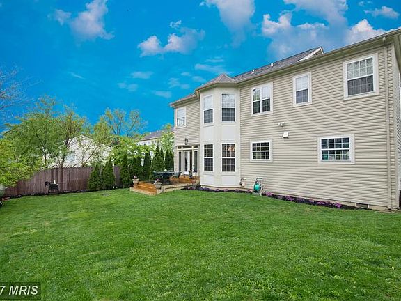 3rd image of 1 Kemp Ct