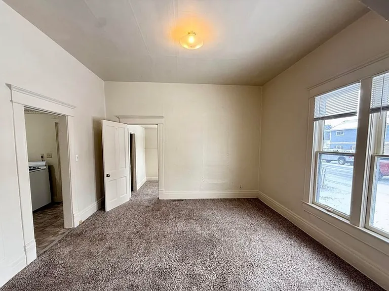 1206 N Cleveland Ave — Photo 6