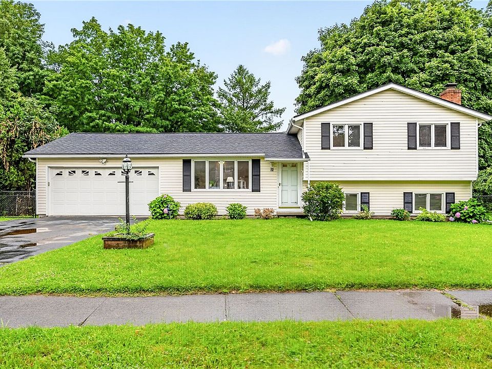 1st image of 12 Teresa Cir