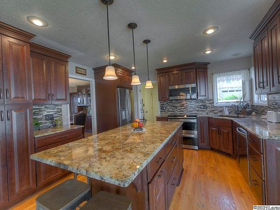 5th image of 1757 Nottage Ct