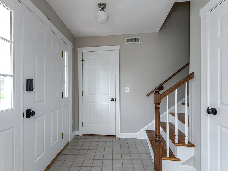 2 Emerson Ct — Photo 23
