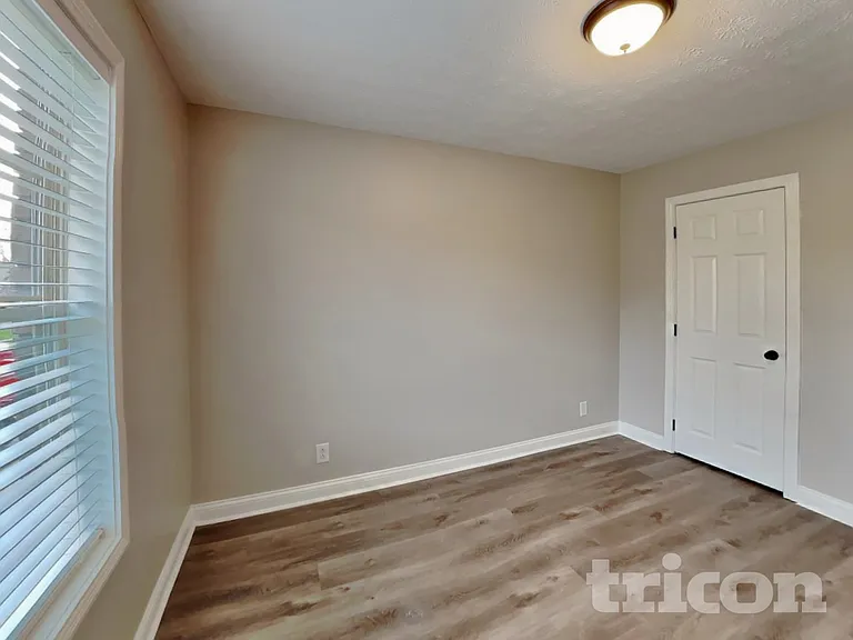 1889 Jackie Lorraine Dr — Photo 14