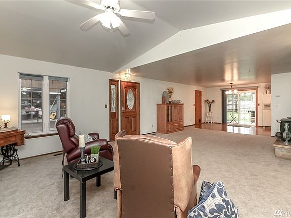 5th image of 18009 SE 315th St