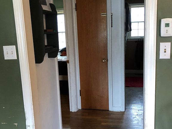 Hallway *This house will not be furnished when rented.