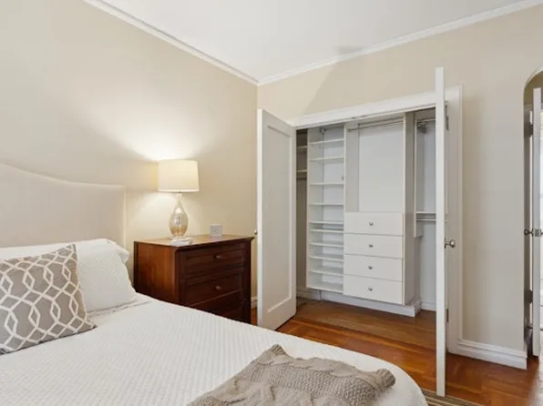 29 West 64th Street image 7 of 11