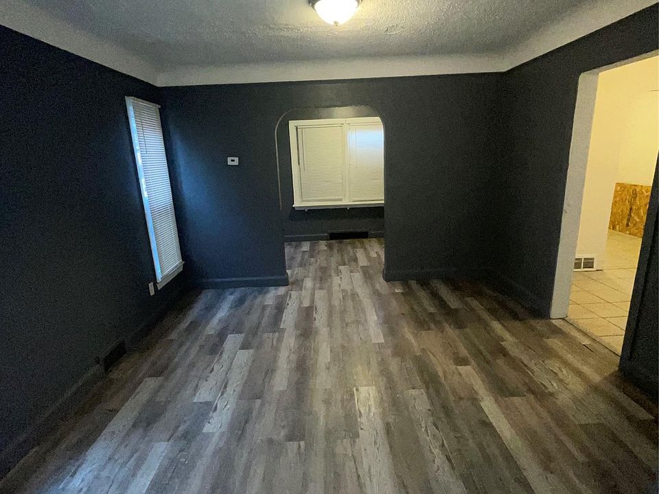 SixTONESLIVEDVD/trackoneimpact・onest 11643 Sussex St, Detroit, MI 48227 | MLS #20261007981 | Zillow