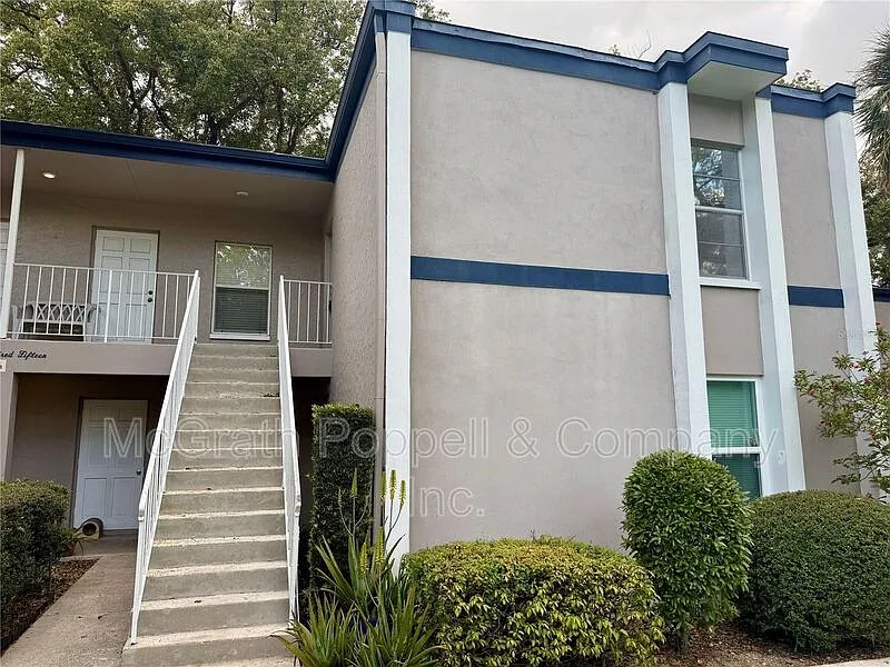1 bed, 1.0 bath, 760 sqft, $1,300 — Photo 2