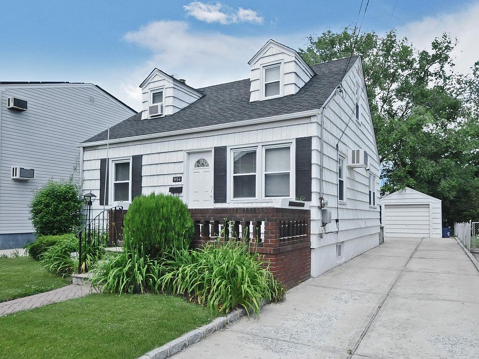 1st image of 954 N 6th St