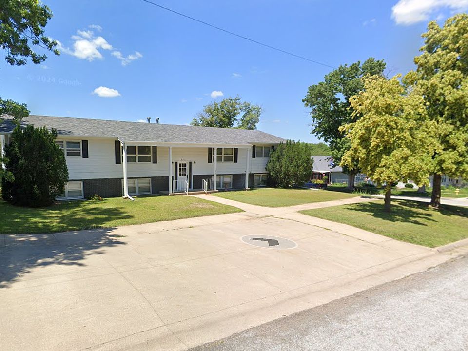 Exterior photo with off street parking