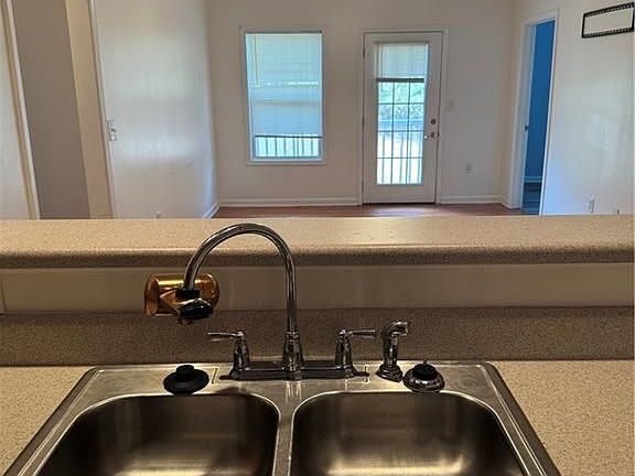 5th image of 7712 Autry Cir APT 712