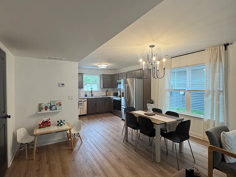 2087 Aster Dr — Photo 4