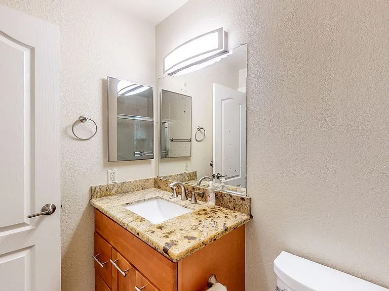 2135 Pebblewood Ct — Photo 35