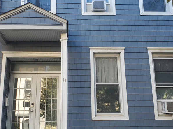 11 Hausman Street image 3 of 19