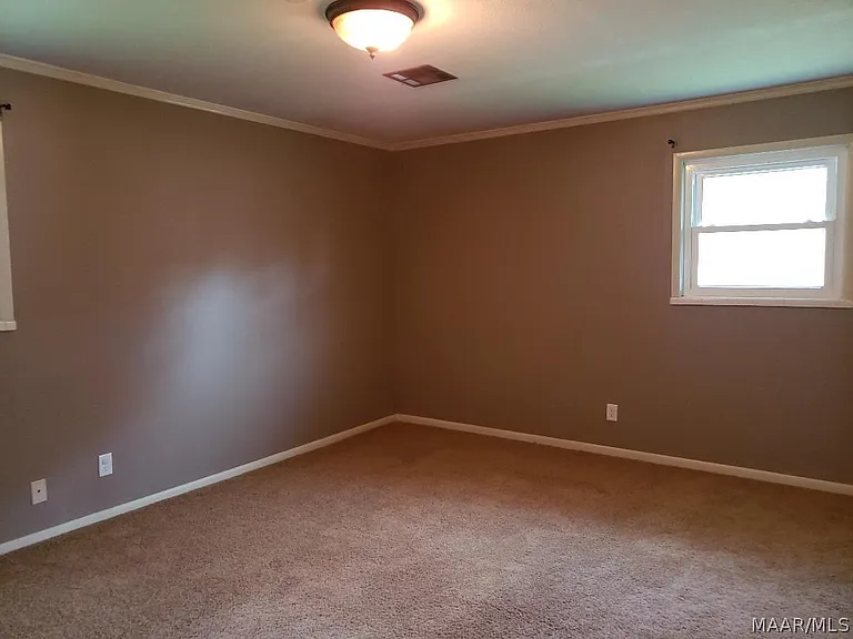 1203 Oates Rd — Photo 21