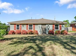 1357 Ivy Rd, Memphis, TN 38117