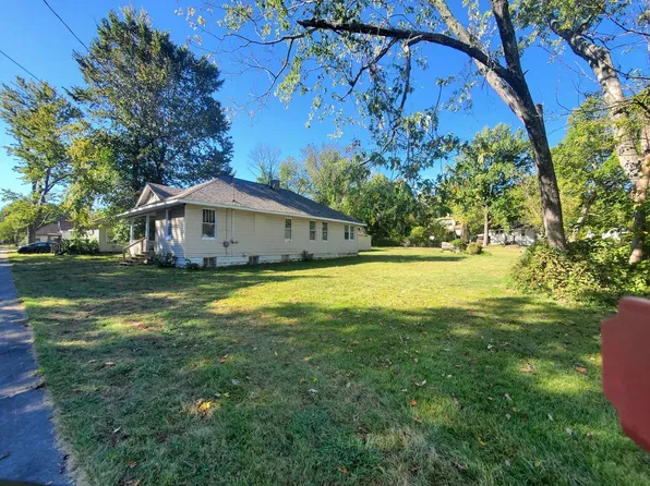 608 N Carico St, Carbondale, IL 62901