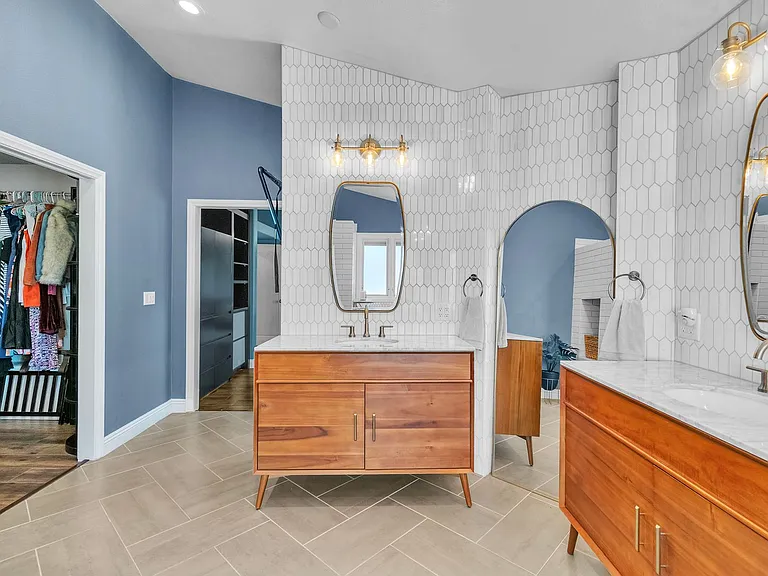 296 Doe Run Cir — Photo 85