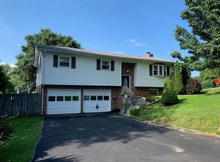 322 Green Hill Cir, Chilhowie, VA 24319