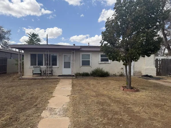 1009 NW 3rd St, Andrews, TX 79714