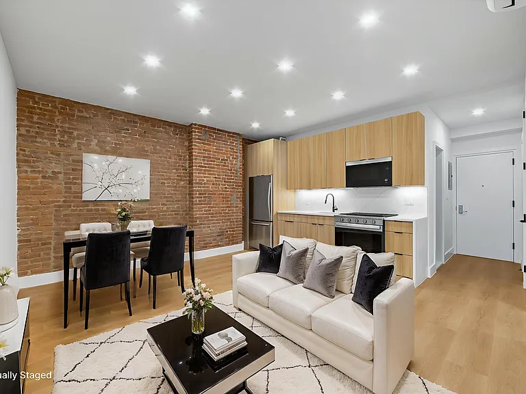 463 Columbus Ave #1B — Photo 1