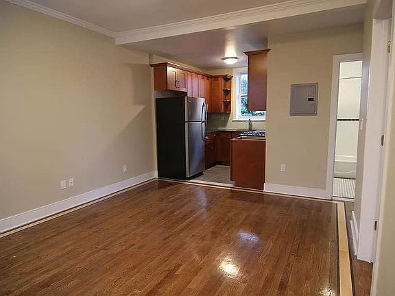 3rd image of 4403 31st Ave APT 4R