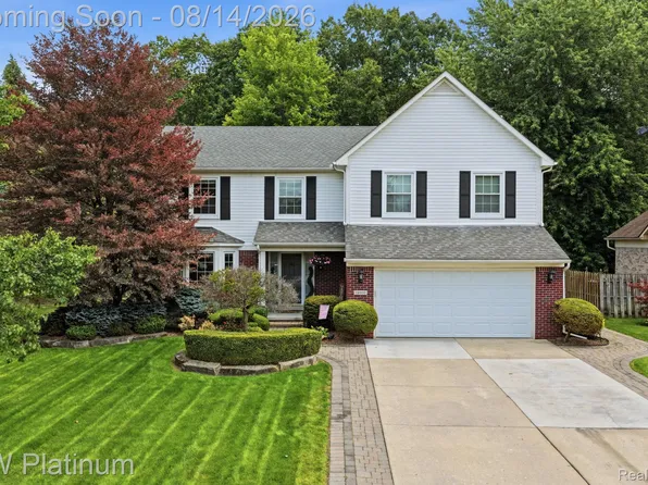 18051 Cedar Island Blvd, Romulus, MI 48174