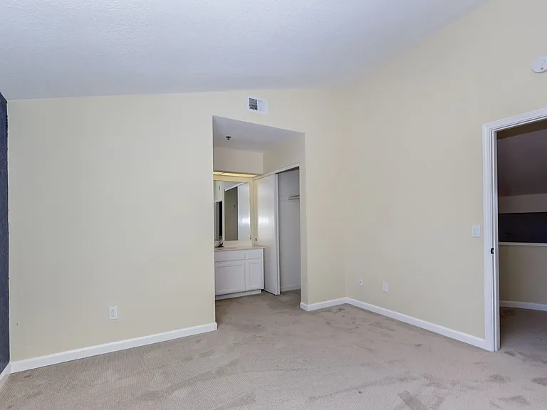 216 Greenview Dr — Photo 26